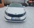 Білий Кіа Оптіма, об'ємом двигуна 2.36 л та пробігом 208 тис. км за 8900 $, фото 1 на Automoto.ua