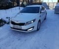 Білий Кіа Оптіма, об'ємом двигуна 2.36 л та пробігом 250 тис. км за 7750 $, фото 1 на Automoto.ua