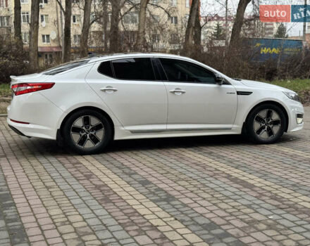 Білий Кіа Оптіма, об'ємом двигуна 2.4 л та пробігом 256 тис. км за 9100 $, фото 6 на Automoto.ua