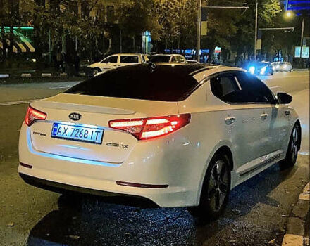 Белый Киа Оптима, объемом двигателя 2.4 л и пробегом 120 тыс. км за 10700 $, фото 10 на Automoto.ua