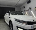 Белый Киа Оптима, объемом двигателя 2 л и пробегом 260 тыс. км за 8500 $, фото 4 на Automoto.ua