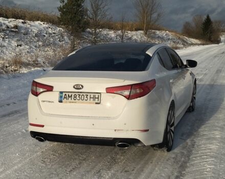 Білий Кіа Оптіма, об'ємом двигуна 2.4 л та пробігом 213 тис. км за 254 $, фото 3 на Automoto.ua