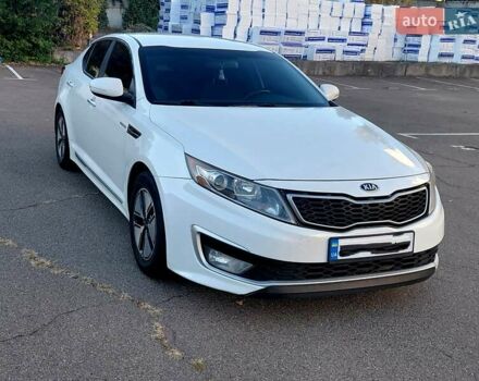 Киа Оптима 2013 в Киеве на Automoto.ua Белый Киа Оптима, объемом двигателя 2.36 л и пробегом 262 тыс. км за 11500 $, фото 5 на Automoto.ua