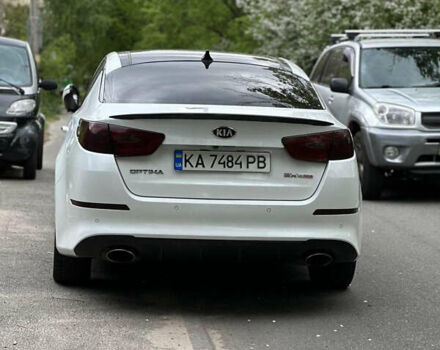 Белый Киа Оптима, объемом двигателя 2 л и пробегом 156 тыс. км за 12800 $, фото 5 на Automoto.ua