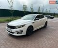 Білий Кіа Оптіма, об'ємом двигуна 2.4 л та пробігом 190 тис. км за 8500 $, фото 1 на Automoto.ua