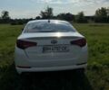 Белый Киа Оптима, объемом двигателя 2.36 л и пробегом 247 тыс. км за 8400 $, фото 5 на Automoto.ua