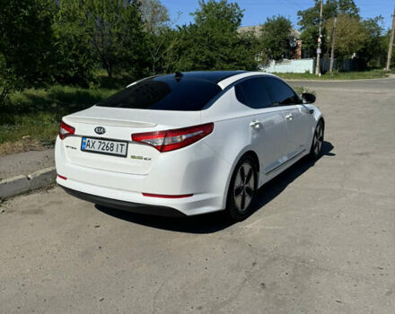 Белый Киа Оптима, объемом двигателя 2.4 л и пробегом 180 тыс. км за 10700 $, фото 3 на Automoto.ua