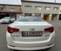 Білий Кіа Оптіма, об'ємом двигуна 2.4 л та пробігом 240 тис. км за 7500 $, фото 4 на Automoto.ua