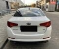 Білий Кіа Оптіма, об'ємом двигуна 2.4 л та пробігом 138 тис. км за 11000 $, фото 1 на Automoto.ua