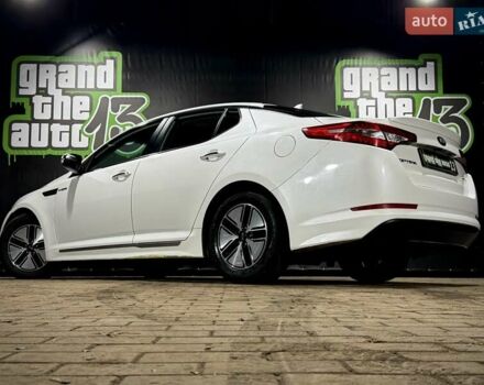 Білий Кіа Оптіма, об'ємом двигуна 2.36 л та пробігом 166 тис. км за 8999 $, фото 14 на Automoto.ua