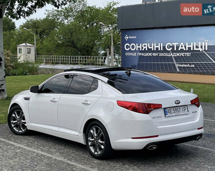 Белый Киа Оптима, объемом двигателя 2.4 л и пробегом 123 тыс. км за 11700 $, фото 4 на Automoto.ua