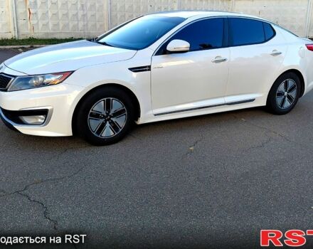 Белый Киа Оптима, объемом двигателя 2.4 л и пробегом 262 тыс. км за 11500 $, фото 2 на Automoto.ua