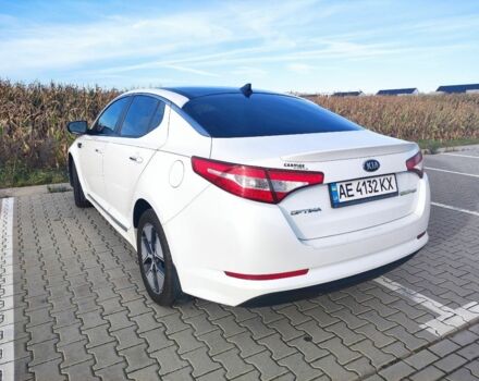 Белый Киа Оптима, объемом двигателя 2.4 л и пробегом 142 тыс. км за 10481 $, фото 2 на Automoto.ua