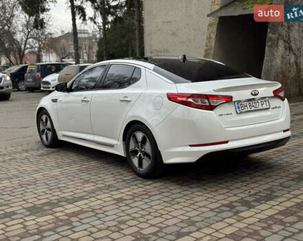 Білий Кіа Оптіма, об'ємом двигуна 2.4 л та пробігом 256 тис. км за 9100 $, фото 3 на Automoto.ua