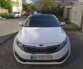 Белый Киа Оптима, объемом двигателя 0 л и пробегом 190 тыс. км за 10000 $, фото 1 на Automoto.ua