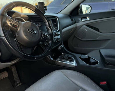 Білий Кіа Оптіма, об'ємом двигуна 2.36 л та пробігом 180 тис. км за 11000 $, фото 8 на Automoto.ua