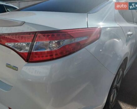 Киа Оптима 2013 в Киеве на Automoto.ua Белый Киа Оптима, объемом двигателя 2.36 л и пробегом 262 тыс. км за 11500 $, фото 21 на Automoto.ua