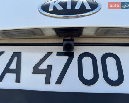 Белый Киа Оптима, объемом двигателя 2.36 л и пробегом 100 тыс. км за 8000 $, фото 31 на Automoto.ua
