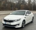 Білий Кіа Оптіма, об'ємом двигуна 2.4 л та пробігом 170 тис. км за 9800 $, фото 4 на Automoto.ua