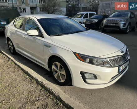 Білий Кіа Оптіма, об'ємом двигуна 2.4 л та пробігом 200 тис. км за 9800 $, фото 3 на Automoto.ua