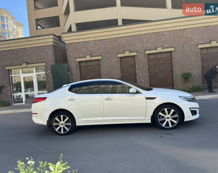 Белый Киа Оптима, объемом двигателя 2.36 л и пробегом 205 тыс. км за 11500 $, фото 4 на Automoto.ua