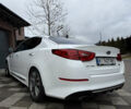 Белый Киа Оптима, объемом двигателя 2 л и пробегом 209 тыс. км за 13000 $, фото 2 на Automoto.ua