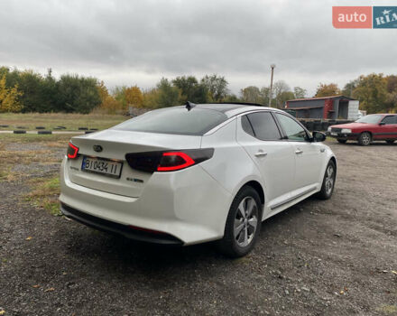 Білий Кіа Оптіма, об'ємом двигуна 2.36 л та пробігом 235 тис. км за 8800 $, фото 7 на Automoto.ua