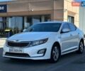 Белый Киа Оптима, объемом двигателя 2.36 л и пробегом 180 тыс. км за 9999 $, фото 6 на Automoto.ua