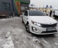 Белый Киа Оптима, объемом двигателя 2.4 л и пробегом 235 тыс. км за 9500 $, фото 1 на Automoto.ua