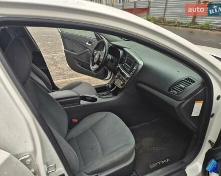 Белый Киа Оптима, объемом двигателя 2.36 л и пробегом 185 тыс. км за 6500 $, фото 10 на Automoto.ua