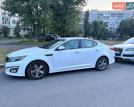 Белый Киа Оптима, объемом двигателя 2.36 л и пробегом 103 тыс. км за 10200 $, фото 2 на Automoto.ua