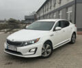 Белый Киа Оптима, объемом двигателя 2.36 л и пробегом 181 тыс. км за 9800 $, фото 1 на Automoto.ua