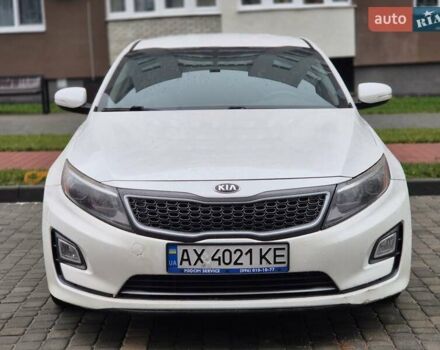 Белый Киа Оптима, объемом двигателя 2.36 л и пробегом 185 тыс. км за 6500 $, фото 1 на Automoto.ua