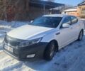 Білий Кіа Оптіма, об'ємом двигуна 1 л та пробігом 196 тис. км за 9999 $, фото 1 на Automoto.ua