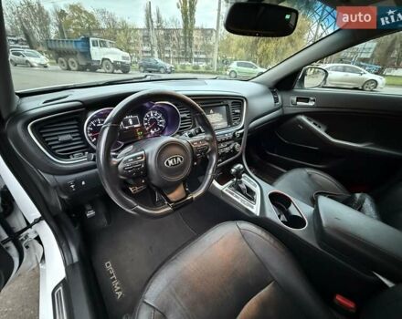 Білий Кіа Оптіма, об'ємом двигуна 2 л та пробігом 283 тис. км за 11500 $, фото 43 на Automoto.ua