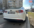 Білий Кіа Оптіма, об'ємом двигуна 2.4 л та пробігом 200 тис. км за 9800 $, фото 4 на Automoto.ua