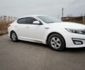 Белый Киа Оптима, объемом двигателя 2 л и пробегом 213 тыс. км за 8300 $, фото 6 на Automoto.ua
