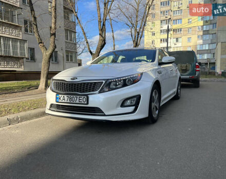 Білий Кіа Оптіма, об'ємом двигуна 2.4 л та пробігом 200 тис. км за 9800 $, фото 1 на Automoto.ua