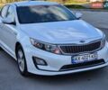 Белый Киа Оптима, объемом двигателя 2.36 л и пробегом 243 тыс. км за 9500 $, фото 3 на Automoto.ua
