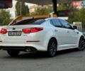 Белый Киа Оптима, объемом двигателя 2.4 л и пробегом 240 тыс. км за 9000 $, фото 4 на Automoto.ua