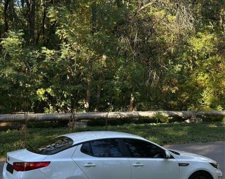 Киа Оптима 2014 в Харькове на Automoto.ua Белый Киа Оптима, объемом двигателя 2 л и пробегом 258 тыс. км за 8800 $, фото 2 на Automoto.ua
