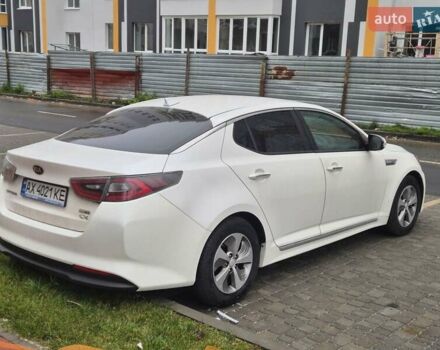 Белый Киа Оптима, объемом двигателя 2.36 л и пробегом 185 тыс. км за 6500 $, фото 4 на Automoto.ua