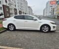 Белый Киа Оптима, объемом двигателя 2.36 л и пробегом 185 тыс. км за 6500 $, фото 3 на Automoto.ua