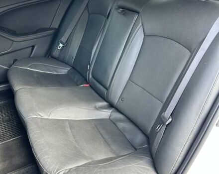 Кіа Оптіма 2014 у Сумах на Automoto.ua Білий Кіа Оптіма, об'ємом двигуна 2.36 л та пробігом 179 тис. км за 10500 $, фото 12 на Automoto.ua