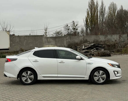 Белый Киа Оптима, объемом двигателя 2.36 л и пробегом 181 тыс. км за 9800 $, фото 6 на Automoto.ua