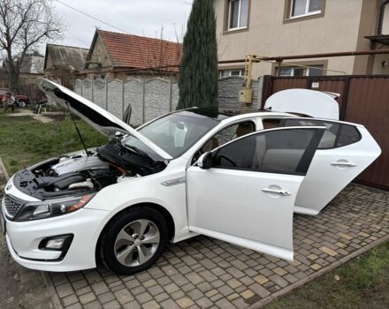 Білий Кіа Оптіма, об'ємом двигуна 2.4 л та пробігом 188 тис. км за 8800 $, фото 9 на Automoto.ua