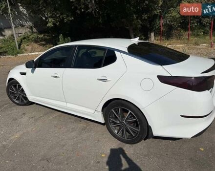 Белый Киа Оптима, объемом двигателя 2.36 л и пробегом 192 тыс. км за 11500 $, фото 3 на Automoto.ua