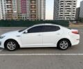 Білий Кіа Оптіма, об'ємом двигуна 2 л та пробігом 129 тис. км за 8999 $, фото 1 на Automoto.ua