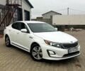 Білий Кіа Оптіма, об'ємом двигуна 2.4 л та пробігом 181 тис. км за 9800 $, фото 1 на Automoto.ua