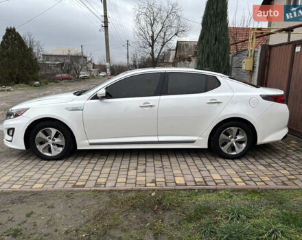 Белый Киа Оптима, объемом двигателя 0 л и пробегом 188 тыс. км за 8800 $, фото 2 на Automoto.ua
